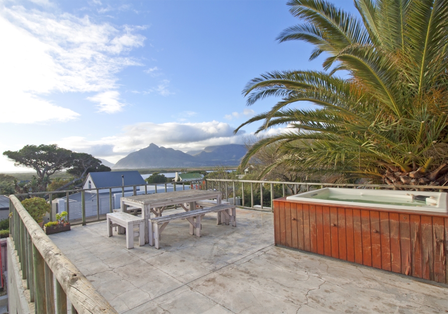To Let 3 Bedroom Property for Rent in Imhoffs Gift Western Cape